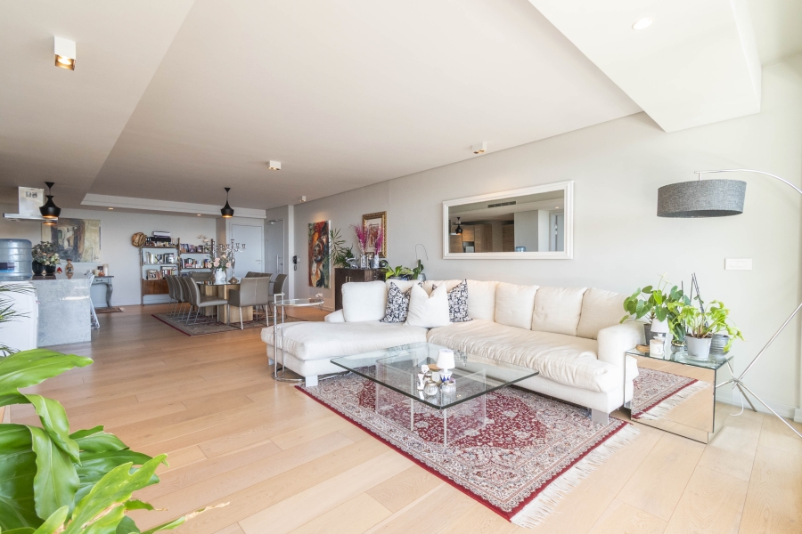 3 Bedroom Property for Sale in Sea Point Western Cape